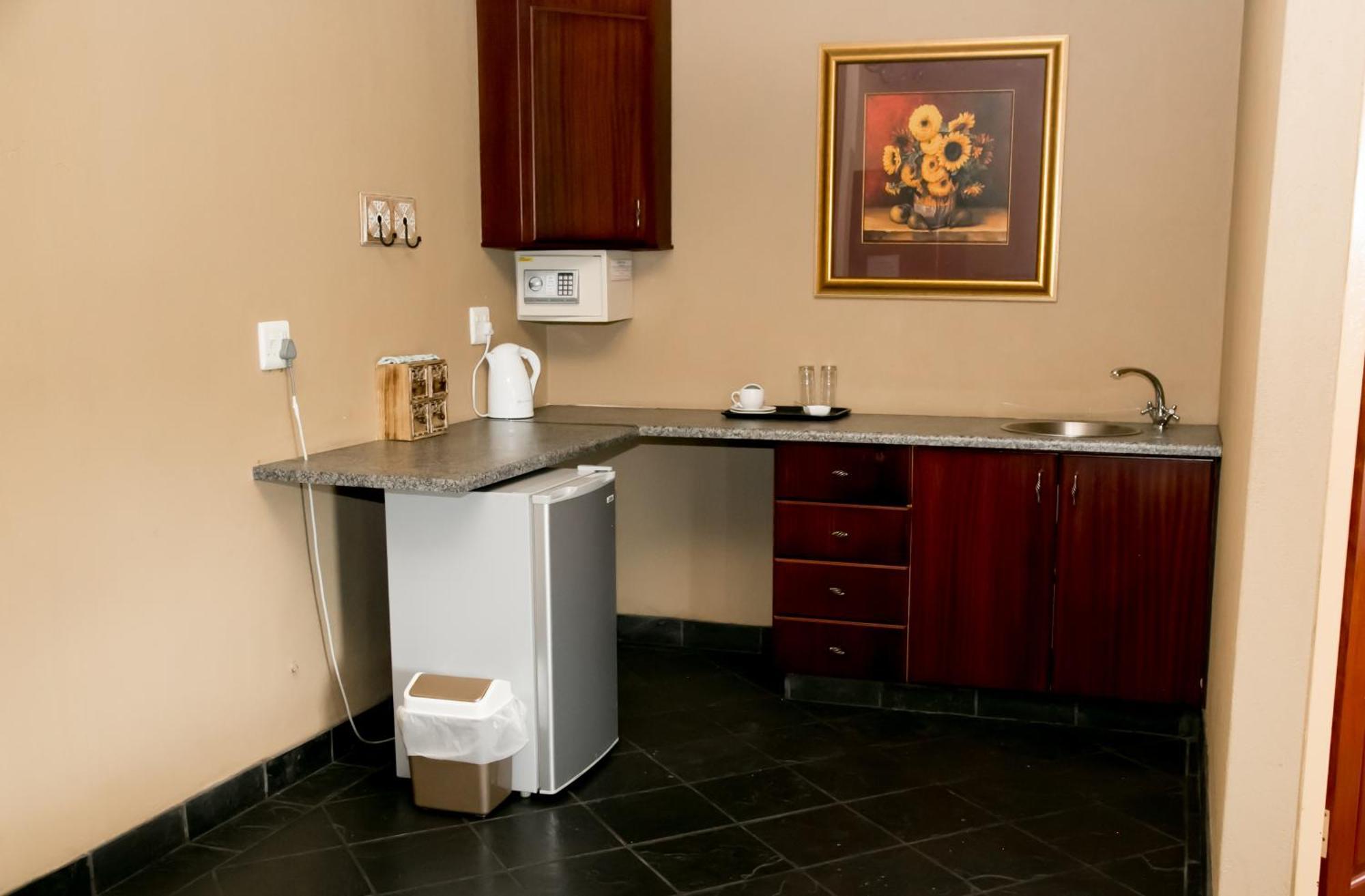 Picanha Grill Guest House & Events Venue Nigel Room photo