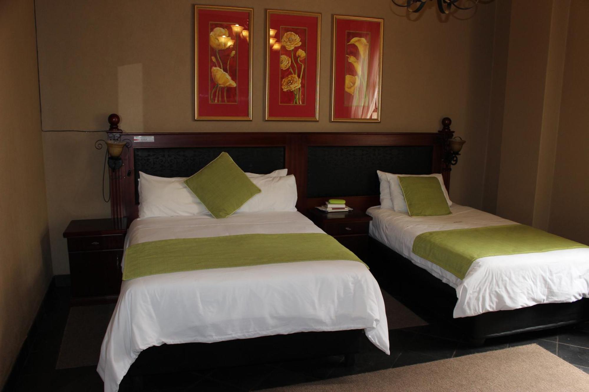 Picanha Grill Guest House & Events Venue Nigel Room photo