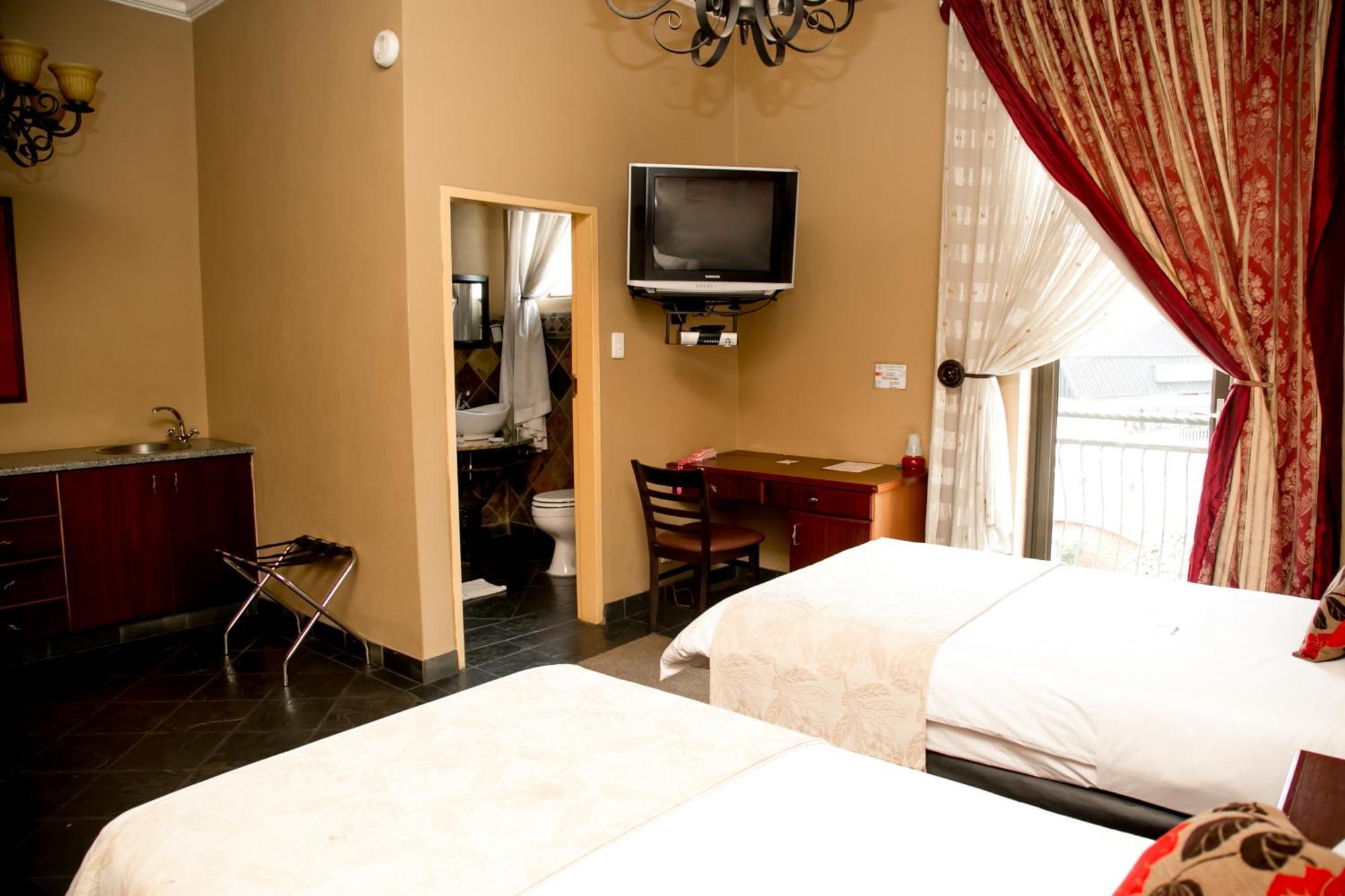 Picanha Grill Guest House & Events Venue Nigel Room photo