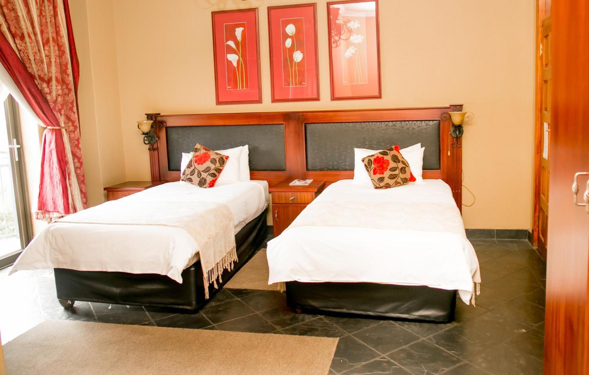Picanha Grill Guest House & Events Venue Nigel Room photo
