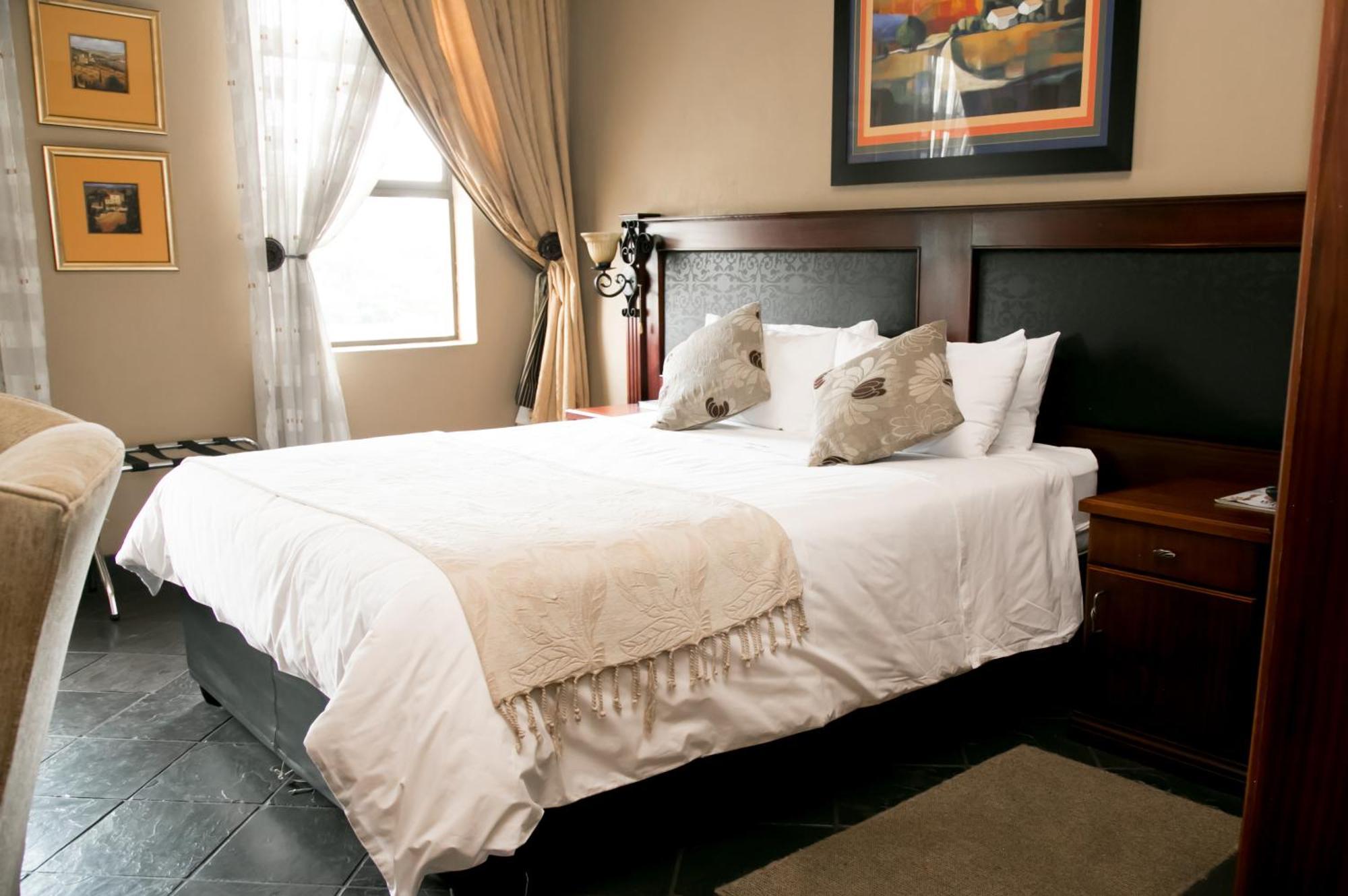 Picanha Grill Guest House & Events Venue Nigel Room photo