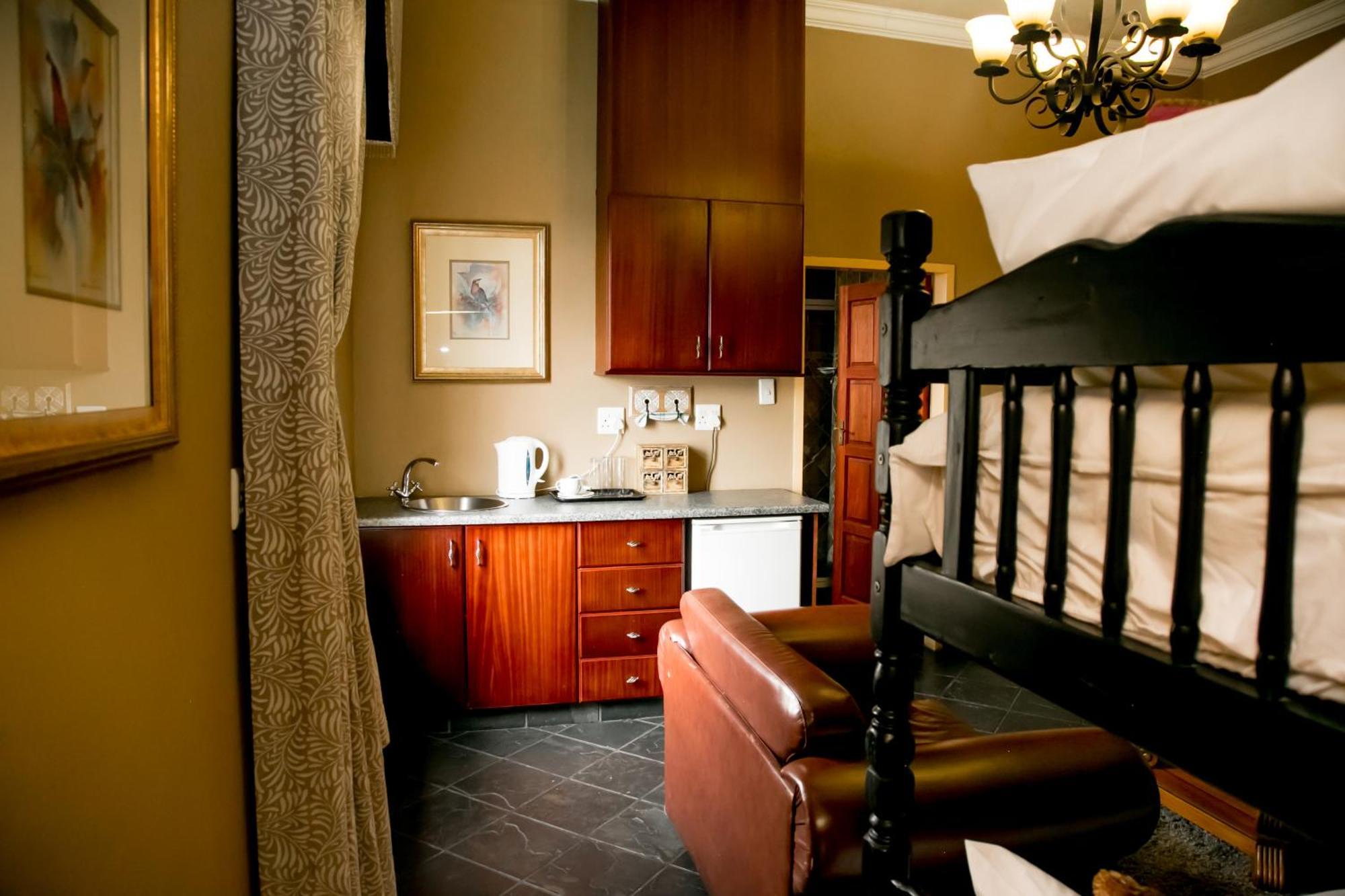 Picanha Grill Guest House & Events Venue Nigel Room photo