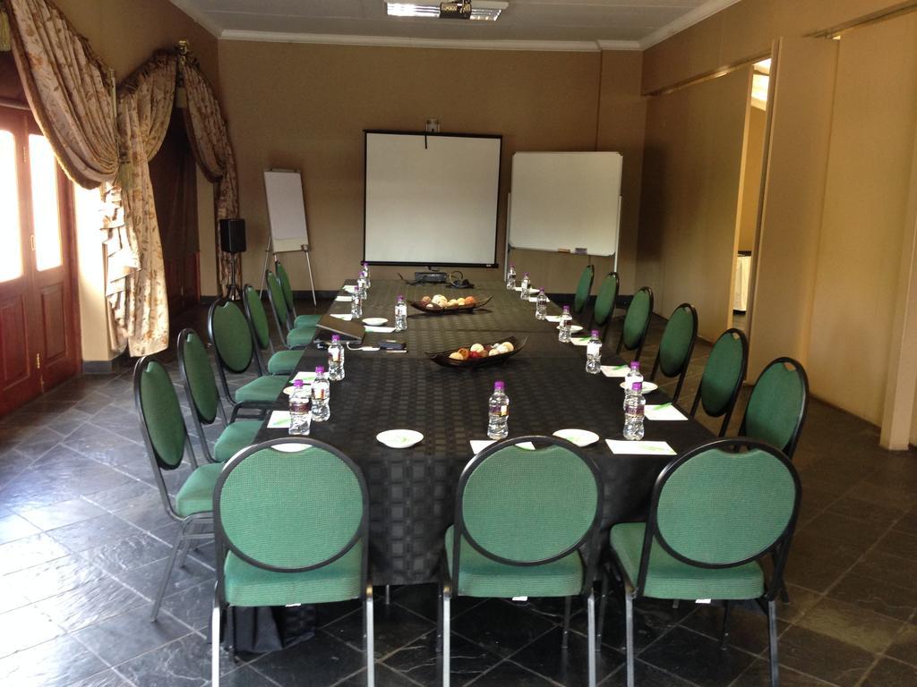 Picanha Grill Guest House & Events Venue Nigel Exterior photo
