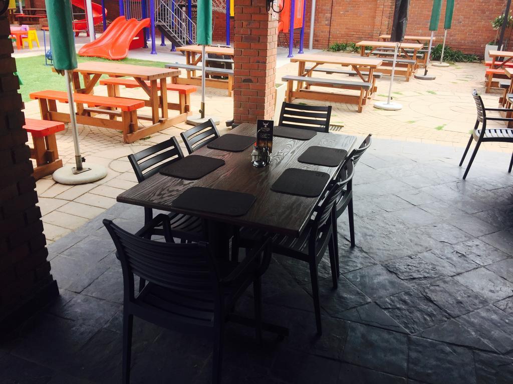 Picanha Grill Guest House & Events Venue Nigel Exterior photo